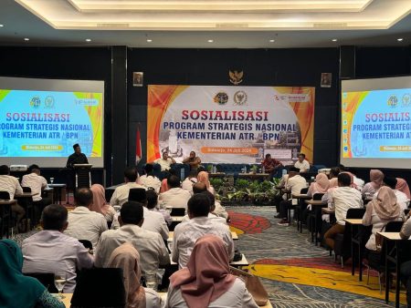 Plt Bupati Sidoarjo Bantu Masyarakat Manfaatkan Program&nbsp;PTSL