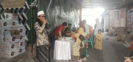 Ratusan Warga Antusias Ikuti Pengobatan Gratis di Padepokan Utek Leso Tulangan