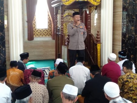 Pesan Kamtibmas Kapolsek Tulangan di Masjid Nurul&nbsp;Huda