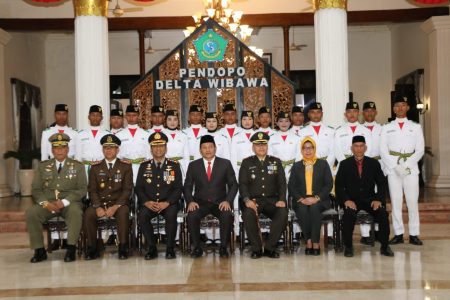 Dandim 0816/Sidoarjo Hadiri Pengukuhan Anggota Paskibraka 2024, Bentuk Generasi Tangguh dan Berdisiplin