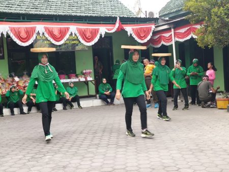 Meriahnya Lomba Agustusan Peringatan HUT RI ke-79 di Koramil 0816/02&nbsp;Candi