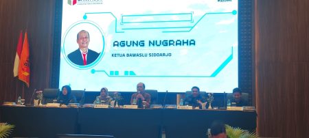 Bawaslu Sidoarjo Gelar Bimtek Kearsipan dan Kehumasan Bagi Anggota Panwascam