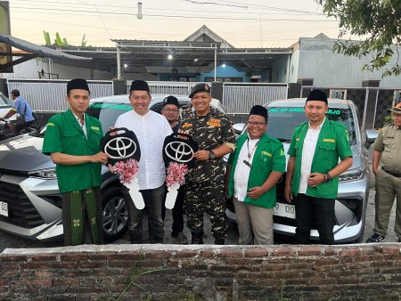 Hadiri Pembukaan PKD dan Diklatsar Ansor dan Banser, Mas Iin Serahkan Bantuan Dua Unit Mobil